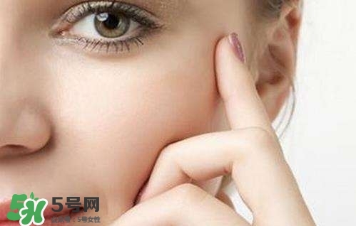 敏感肌可以用倩碧嗎 倩碧適合敏感肌膚嗎 敏感肌可以用倩碧嗎 倩碧適合敏感肌膚嗎