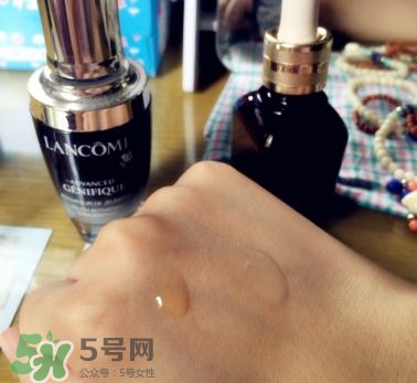 蘭蔻大眼精華和雅詩蘭黛小棕瓶哪個好？蘭蔻大眼精華和小棕瓶對比