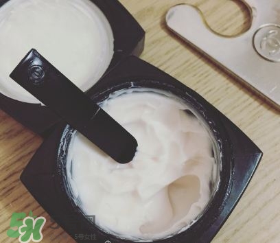 香奈兒按摩面膜怎么用?香奈兒按摩面膜使用方法 香奈兒按摩面膜怎么用?香奈兒按摩面膜使用方法