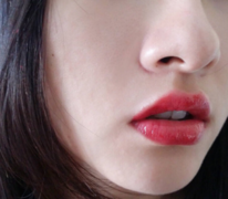 YSL12號唇釉試色圖片 YSL12號唇釉顏色 YSL12號唇釉試色圖片 YSL12號唇釉顏色