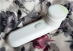 倩碧潔面儀刷頭怎么卸？倩碧潔面儀怎么替換刷頭？