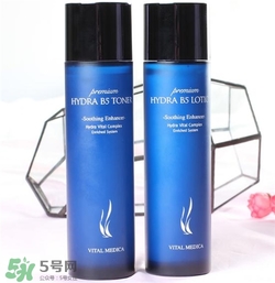 ahc水乳和春雨水乳哪個好？ahc和春雨水乳哪個好用？