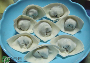 薺菜素餃子怎么做？薺菜素餡餃子怎么做好吃？