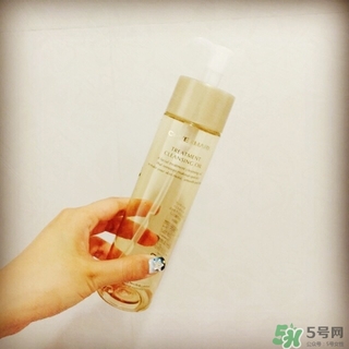 covermark傲麗卸妝油怎么用？covermark傲麗卸妝油使用方法