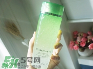 蘭蔻氣泡水適合什么年齡？蘭蔻氣泡水適合年齡