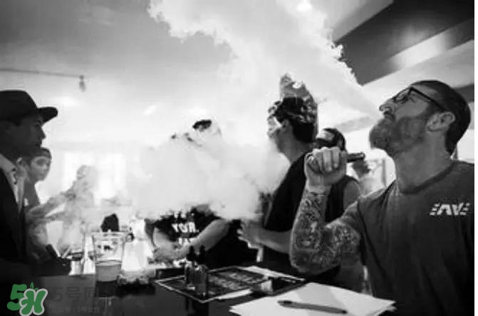 電子煙和真煙哪個危害大？電子煙和香煙哪個危害大？