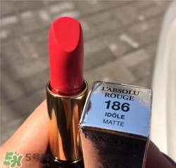 蘭蔻菁純唇膏186多少錢？蘭蔻絲絨唇膏186專柜價(jià)格