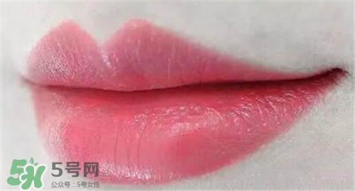 蘭蔻菁純唇膏187多少錢？蘭蔻絲絨唇膏187專柜價格