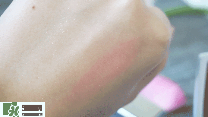 迪奧2017櫻花花瓣腮紅多少錢？2017dior櫻花腮紅專柜價(jià)格