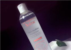 雅漾卸妝水好用嗎？雅漾卸妝水怎么樣？