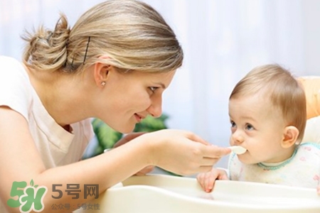 水痘期間不能吃什么？得水痘不能吃什么食物？