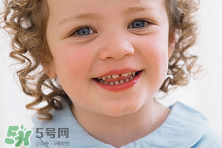 水痘會(huì)發(fā)燒嗎？小孩出水痘發(fā)燒怎么辦？