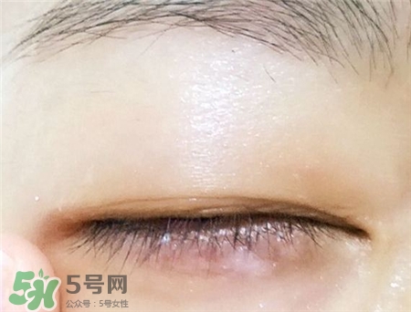 lamer海藍(lán)之謎眼部精華露怎么用?海藍(lán)之謎眼部精華露用法 lamer海藍(lán)之謎眼部精華露怎么用?海藍(lán)之謎眼部精華露用法