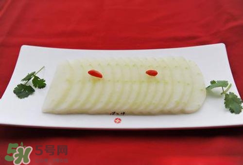 冬瓜要去皮嗎？冬瓜皮能吃嗎？