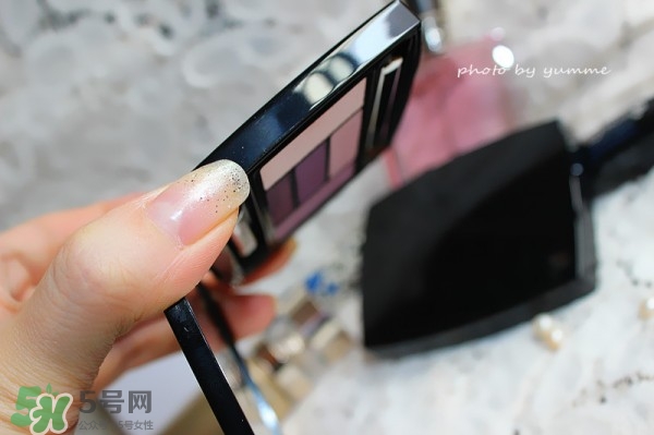 蘭蔻五色眼影怎么畫？蘭蔻眼影的畫法步驟圖