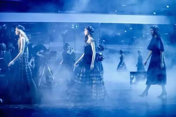 迪奧星星眼妝容怎么化？迪奧星星眼妝容畫法