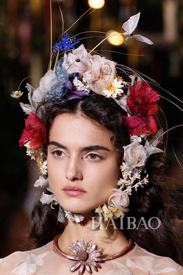 迪奧星星眼妝容怎么化？迪奧星星眼妝容畫法