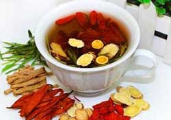 春天能喝黃芪水嗎？春天喝黃芪水好嗎？