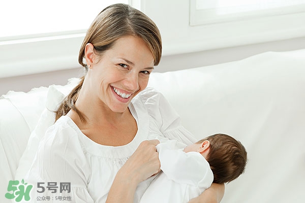 吸奶器吸出來的奶能放多久 吸奶器吸出來的奶怎么保存 吸奶器吸出來的奶能放多久 吸奶器吸出來的奶怎么保存