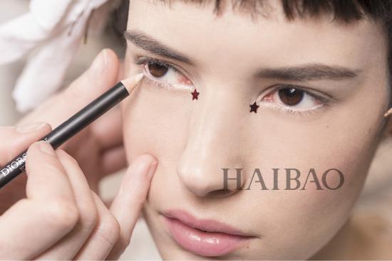 迪奧星星眼妝容怎么化？迪奧星星眼妝容畫法