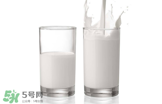 為什么不能空腹喝牛奶？早上空腹喝牛奶好嗎？