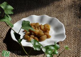 醋泡葡萄干有什么功效？醋泡葡萄干的功效與作用