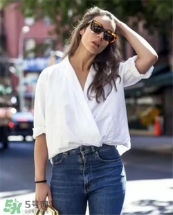 襯衣能配牛仔褲嗎？襯衫可以搭牛仔褲嗎？