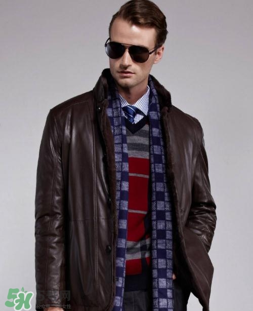 皮衣可以用掛燙機(jī)熨嗎？皮衣能不能用掛燙機(jī)熨燙？