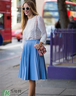 百褶裙搭配什么外套？百褶裙搭配什么外套好看？
