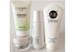 有人用過瓷肌嗎？瓷肌的護(hù)膚品怎么樣？