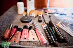 2017學(xué)生黨化妝品推薦 好用平價學(xué)生黨化妝品 2017學(xué)生黨化妝品推薦 好用平價學(xué)生黨化妝品