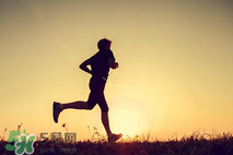 每天慢跑半小時(shí)能減肥嗎？每天慢跑多少合適？