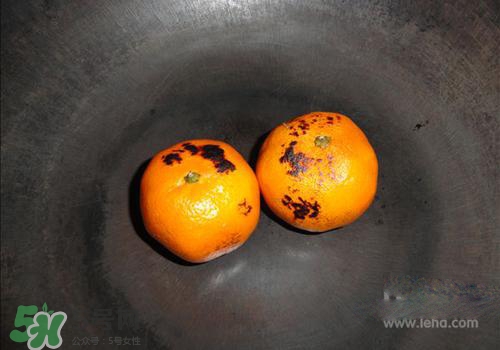 烤橘子怎么烤？烤橘子用什么火烤？