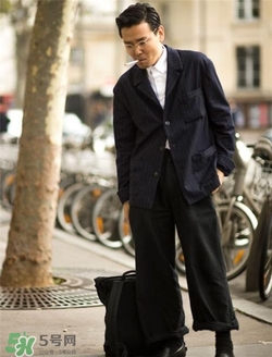 條紋西裝怎么搭配？條紋西服怎么搭配好看？