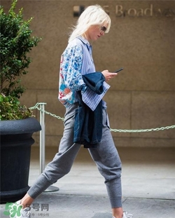 條紋襯衫配什么褲子？條紋襯衣搭配什么褲子好看？