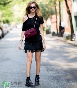 春天穿流蘇裙怎么搭配？春天流蘇裙怎么搭配好看？