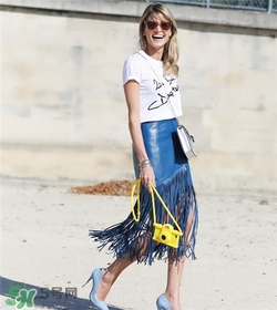 春天穿流蘇裙怎么搭配？春天流蘇裙怎么搭配好看？