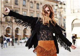 春天穿流蘇裙怎么搭配？春天流蘇裙怎么搭配好看？