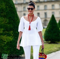 肩寬的女生適合穿什么衣服？肩寬的女生穿衣搭配技巧