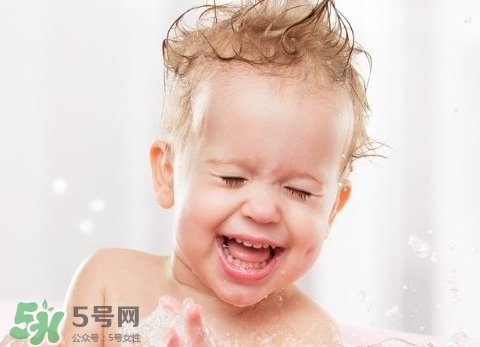 長水痘可以洗頭嗎?得了水痘能洗頭嗎? 長水痘可以洗頭嗎?得了水痘能洗頭嗎?