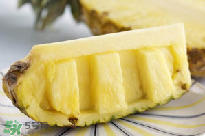 枇杷和菠蘿能一起吃嗎？菠蘿和枇杷一起吃會中毒嗎？