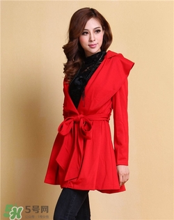 紅色衣服顯黑嗎？紅色衣服會(huì)不會(huì)顯黑？