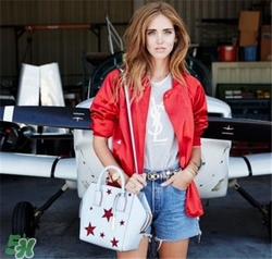 紅色衣服怎么搭配？紅色衣服怎么搭配好看？