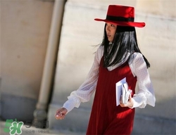 紅色衣服怎么搭配？紅色衣服怎么搭配好看？