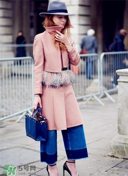 粉色衣服怎么搭配？粉色衣服怎么搭配好看？