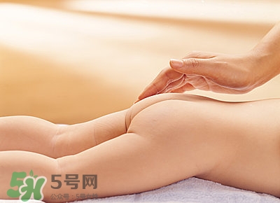 如何清洗寶寶屁股 寶寶屁股怎么洗干凈