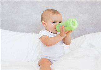 寶寶不吃奶瓶怎么辦 寶寶不吃奶瓶的解決辦法