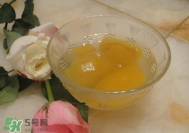 枇杷和蜂蜜能一起吃嗎？枇杷放蜂蜜好嗎？