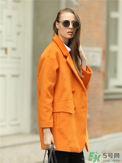 橙色衣服搭配什么顏色褲子？橙色衣服配什么褲子好看？