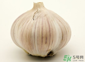 薺菜和大蒜能一起吃嗎？薺菜和蒜頭能一起吃嗎？